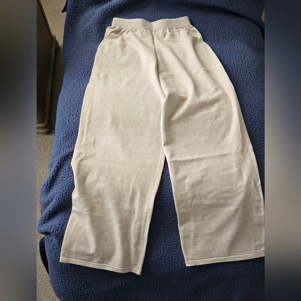 Viottiset  2 Piece Outfit/Lounge Wear #1206 NWOT - Picture 4 of 13